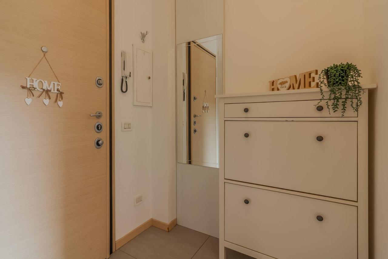Ferienwohnung Anzani Modern Studio By Wonderful Italy Como Exterior foto
